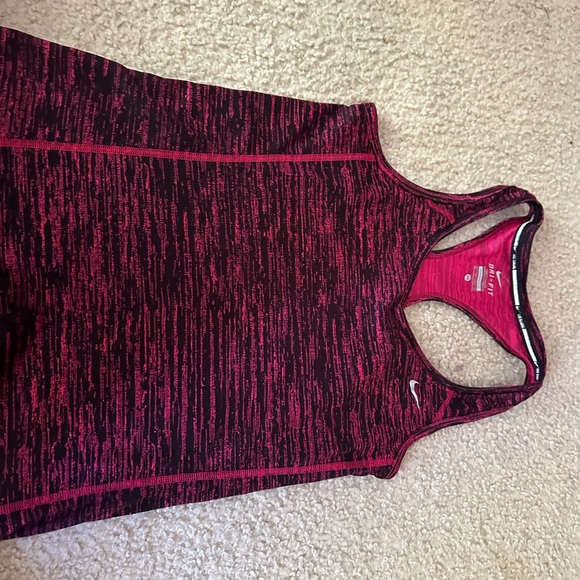 Nike Tank - Picture 1 of 1